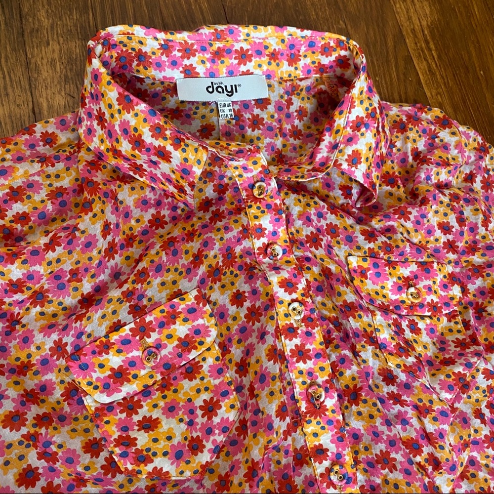 Floral Button-up - Picture 2 of 4